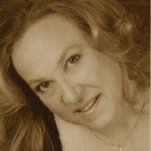 Meet your Posher, Nora